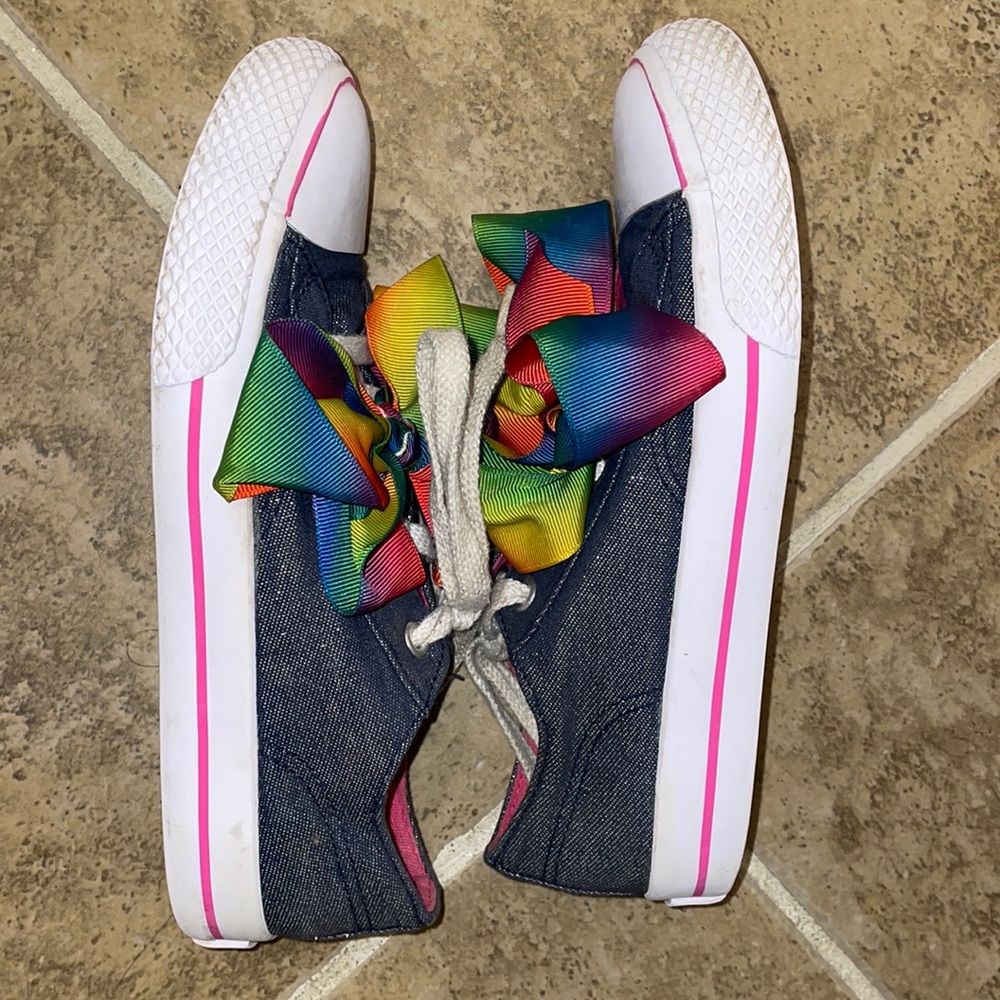 Used little girl sneakers